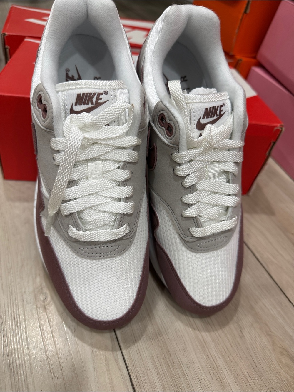Nike Air Max 1 White Taupe Maroon-Red Sneakers - Picture 8 of 8